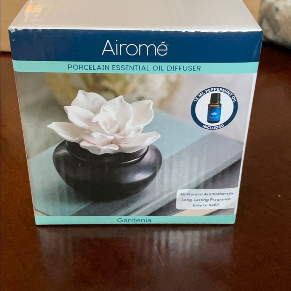 Airome Porcelain Essential Oil Diffuser